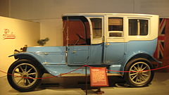 1912 Peerless Six Model 38 Berline Limousine with right-hand drive[4]