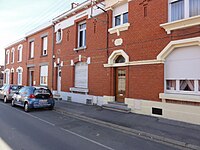 Le puits d'extraction Sainte-Thérèse est situé dans la cour du n° 41 de la rue Louis Chantreau.