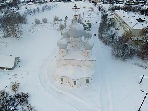 Спасо-Преображенский собор среди белого безмолвия