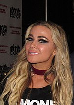 Miniatuur voor Carmen Electra