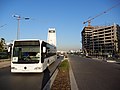 Autobus de type Mercedes-Benz Citaro assurant un service scolaire en décembre 2022.