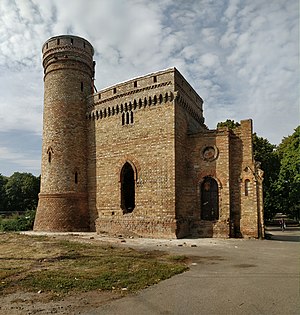 Вежа графа де Бальмена у Линовиці (1887 року побудови)