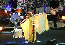 Show de Florence and the Machine no Berkeley Greek Theater em 12 de junho de 2011.