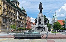 Памятник Грюнвальду и могила Неизвестного солдата, площадь Матейко, Краков, Польша.jpg
