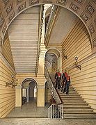 Hau. Intérieur du Palais d'Hiver. Escalier vers la chapelle. 1869, Alexandre Brioullov