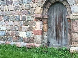 Влезната порта на црквата во Плевен