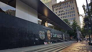 Mural outside Apple Store