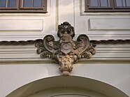 Das Wappen der Ursula Katharina von Teschen über dem Portal