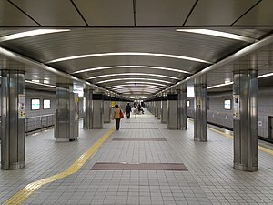 요쓰바시 선 승강장
