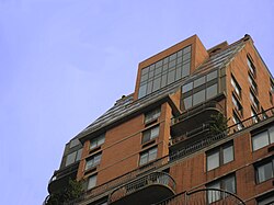 The Forum at 343 East 74th Street (Manhattan, New YorkCity) - Upper and Penthouse Floors.jpg