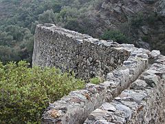 Zulauf zum Fallrohr der Wassermühle unterhalb Myrthios