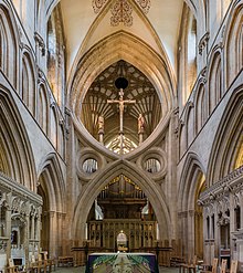 Cruciform pier in Wells Cathedral, England. Wells Cathedral Arches, Somerset, UK - Diliff.jpg