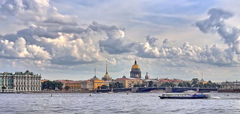 756. Дворцовый мост, Центральный и Василеостровский районы Автор — Игорь Гордеев