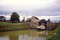 Brückendurchfahrt am Canal de Bourgogne, Frankreich