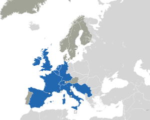 Um mapa colorido dos países da Europa