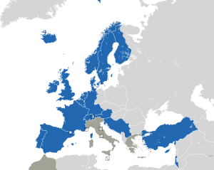 Um mapa colorido dos países da Europa