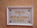 Placa en la Ermita de la Gruta de Lourdes