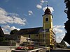 Kath. Pfarrkirche Hl. Dreifaltigkeit in Oberstrahlbach.jpg