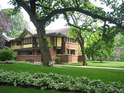 Walk Wright into eight Oak Park homes next month