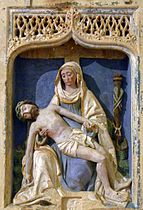 Vierge de pitié en pierre polychrome (fin XVe, début XVIe).