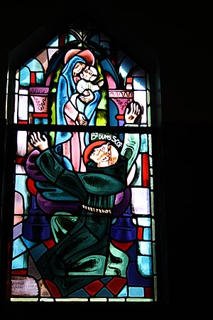 Bleiglasfenster in der Kapelle (Seitenschiff) ...