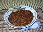 حلوى شامبوراد أوجاو مصنوعة من الأرز الدبق والشوكولاتة