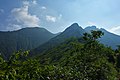 登山道からニセイカウシュッペ山と大槍