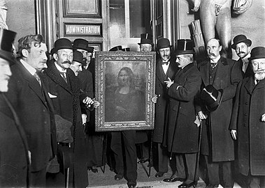 Retour de La Joconde au musée du Louvre en 1914.