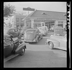 Kö dagen för bensinransonering 1942, Washington D.C., USA.
