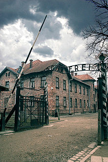 Brama Arbeit Macht frei.jpg