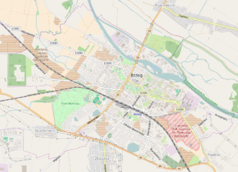 Mapa konturowa Brzegu, blisko centrum na prawo znajduje się punkt z opisem „Lądowisko Brzeg-Szpital”