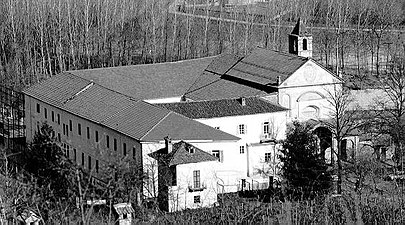 Il Complesso del Convento di San Francesco. Veduta invernale dall'area del Castello.