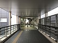 電車站聯絡通道和檢票口