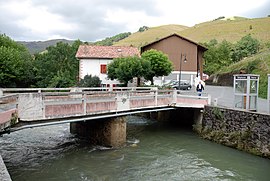 The bridge over the Nive de Béhérobie [fr]