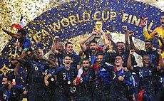 Francouzský šampion mistrovství světa ve fotbale Rusko 2018.jpg