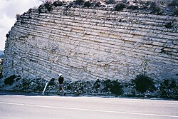 Слојеви креде на Кипру - приказују класичну слојевиту структуру.