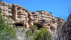 Gila Cliff Dwellings, Нью-Мексико, США 2012.jpg