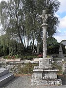 Großkreuz auf dem Friedhof von Grâces