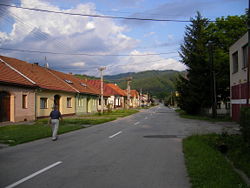 Lucatő főutcája