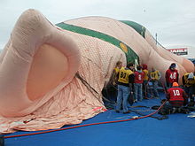 Hamlet The Balloon School Pig being inflated by the Steven's Inflation Crew during training at Giants Stadium Macys Balloon Inflation Training.JPG