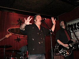 Моджо Никсон (слева) в Континентальном клубе в Остине, штат Техас. Фото - Рон Бейкер (2006).