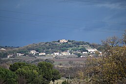 Tour de Valros vue depuis Servian.