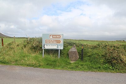 Signpost, Ard na Caithne.