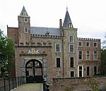 Slot Haamstede met poortgebouw en wapenschild