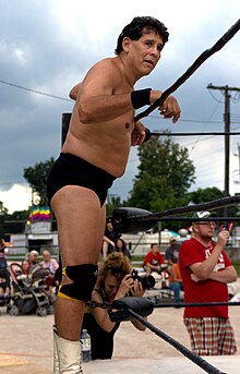 Tito Santana 2011b.jpg