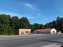 U.S. Route 13 and the Temperanceville post office, July 2018
