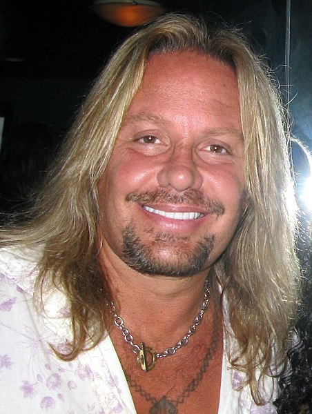 452px-Vince_Neil.JPG