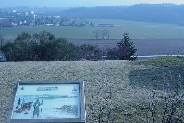 Description de l'image Vue sur le terrain de combat entre Thairy et Crache.JPG.