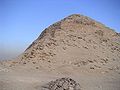 Vue de l'angle sud-ouest de la pyramide de Néferirkarê