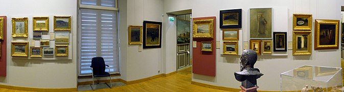 Panoramique d'une des salles des peintures.